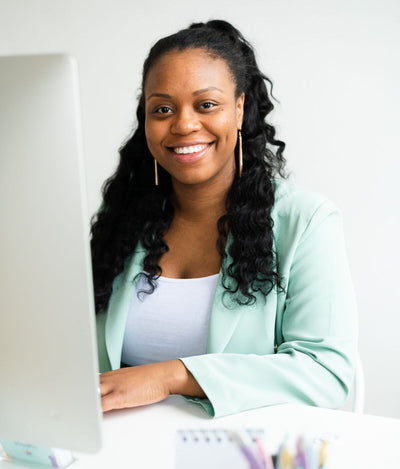 SIMONE SMITH